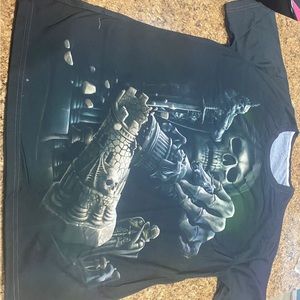 T shirt very unique xl hard to find